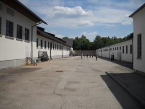 Lagarul de la Dachau - curte interioara