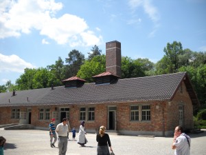 Lagarul de la Dachau - crematoriu1