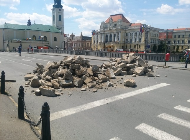 pod blocat cu bolovani (3)
