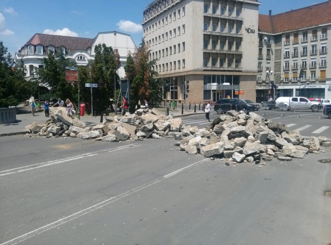 pod blocat cu bolovani (4)