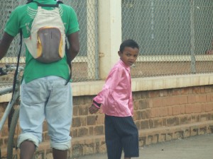 Copil in Antananarivo Madagascar 2