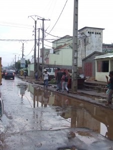 drum cu apa si denivelari Antananarivo Madagascar