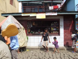 Copil in Antananarivo Madagascar 6