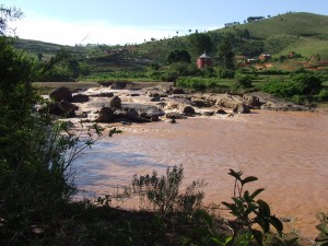 rau rosu Madagascar5