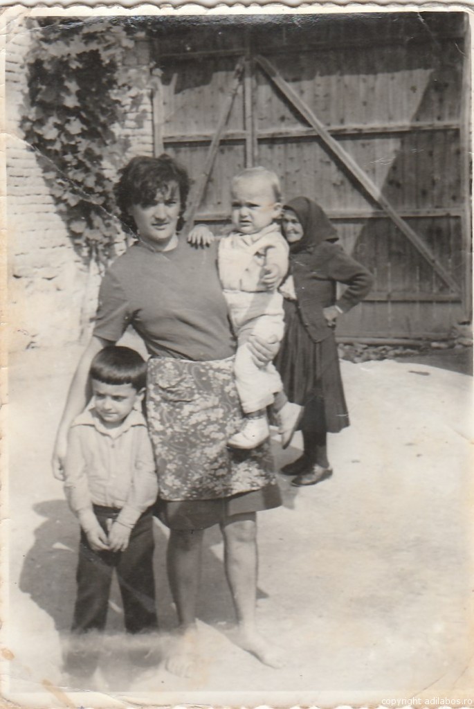 mama, Adi, Cristi la Nimăești