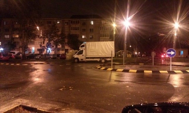 camion giratie noaptea Oradea (1)